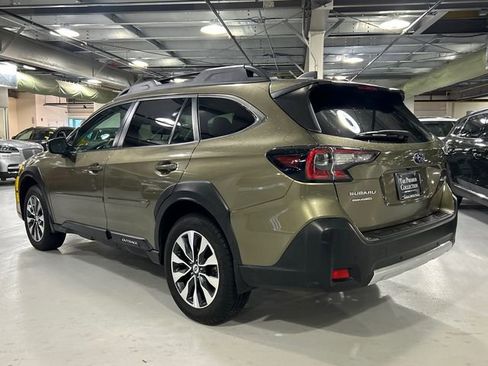 Used 2023 Subaru Outback Limited AWD/4WD image 4