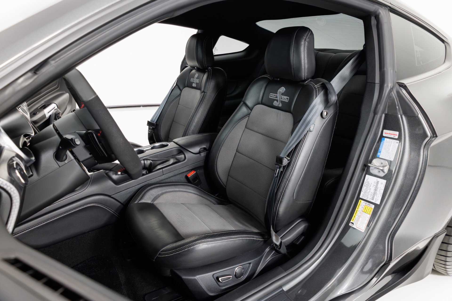 Used 2019 Ford Mustang GT Premium w/ GT Performance Package RWD image 15