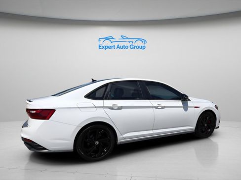 Used 2023 Volkswagen Jetta GLI Autobahn w/ GLI Black Package image 7