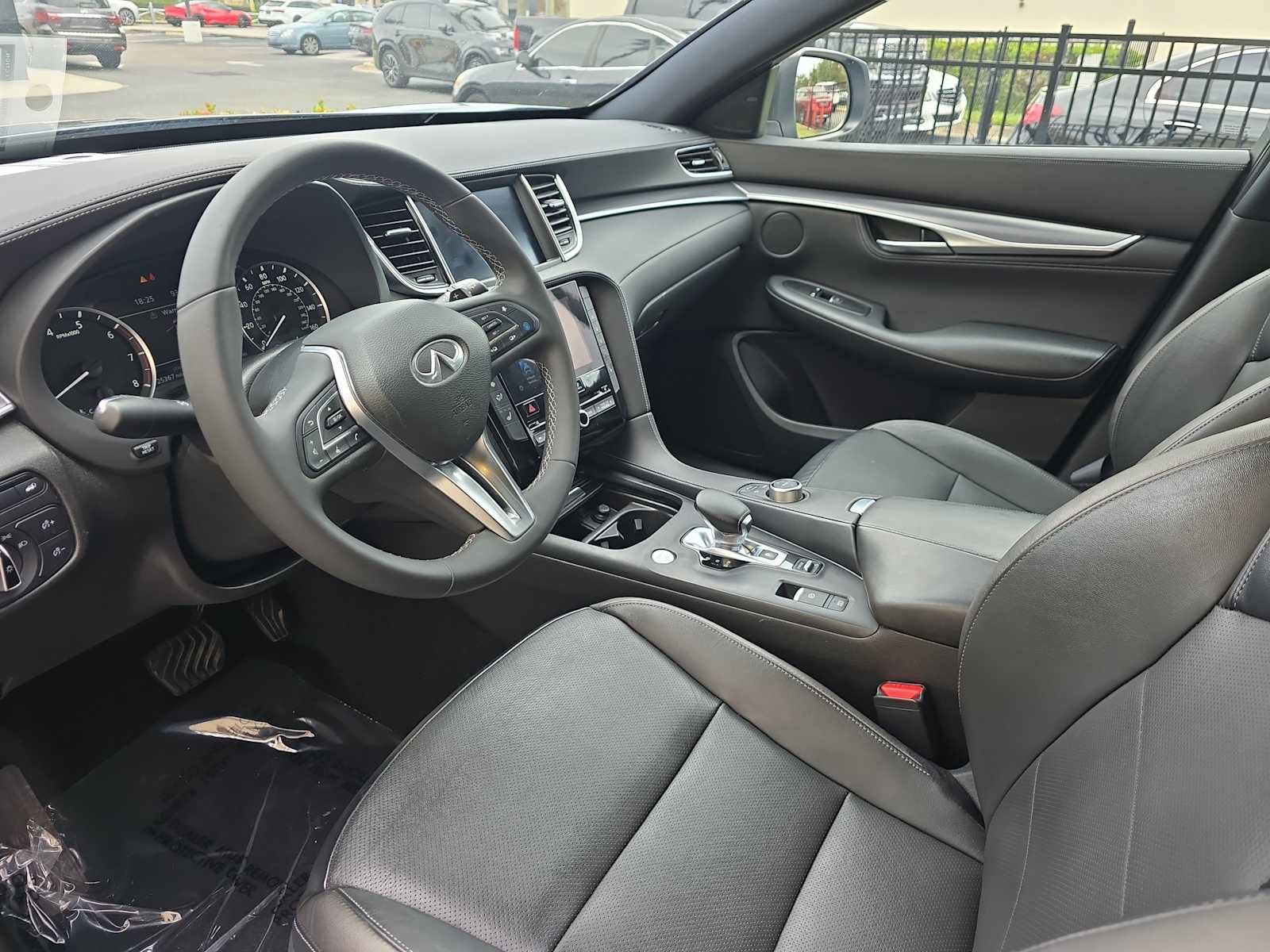 Used 2023 INFINITI QX55 Luxe w/ Cargo Package AWD/4WD image 14