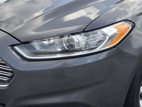 Used 2016 Ford Fusion S FWD image 10