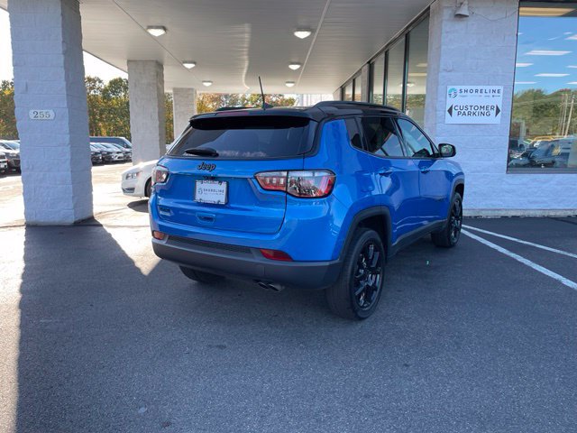Used 2022 Jeep Compass Latitude w/ Convenience Group AWD/4WD image 5