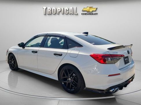 Used 2024 Honda Civic Sport image 3