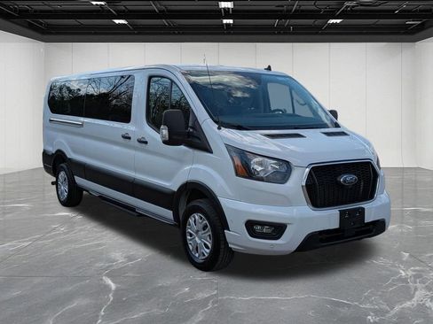 Used 2023 Ford Transit 350 XLT RWD image 7