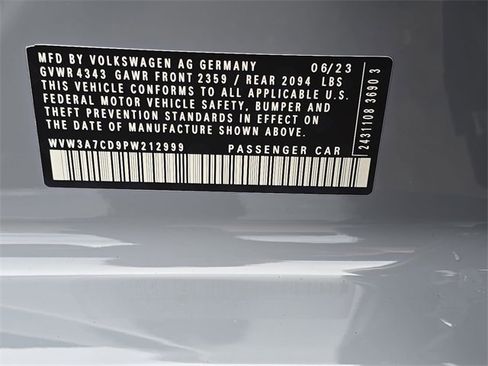 Used 2023 Volkswagen GTI SE image 37