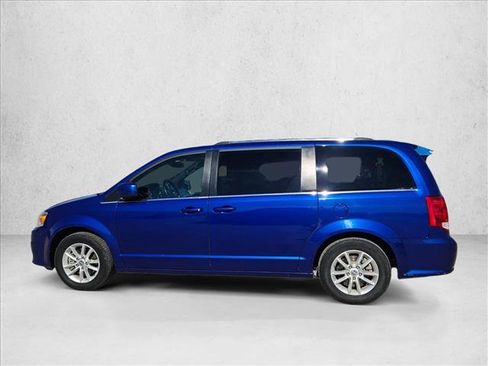 Used 2020 Dodge Grand Caravan SXT image 8