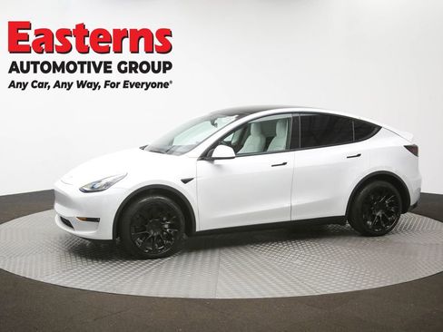 Used 2022 Tesla Model Y Long Range image 59