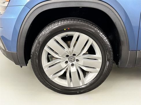 Used 2019 Volkswagen Atlas SE w/ Towing Package image 12