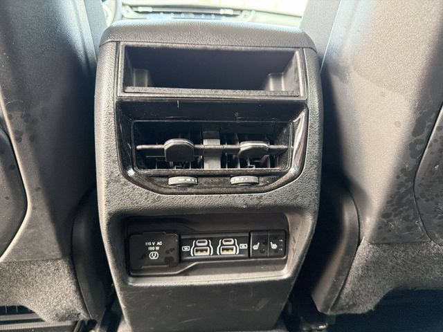 Used 2023 Jeep Grand Cherokee Limited w/ Black Appearance Package AWD/4WD image 38