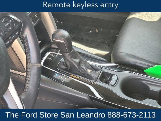 Used 2022 Toyota Corolla Cross XLE AWD/4WD image 23