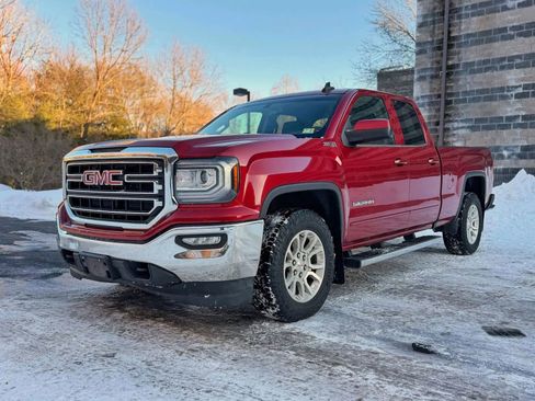 Used 2018 GMC Sierra 1500 SLE w/ SLE Value Package AWD/4WD image 6