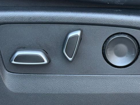 Used 2023 Cadillac Escalade ESV Sport image 35