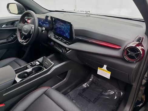 New 2026 Chevrolet Equinox RS w/ Convenience Package III FWD image 31