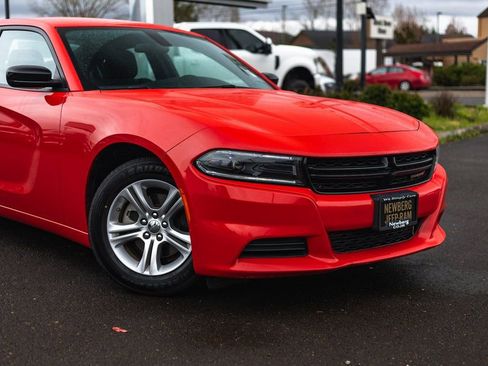 Used 2023 Dodge Charger SXT image 3
