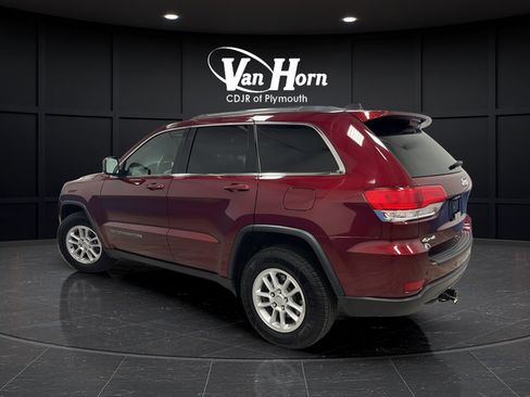 Used 2019 Jeep Grand Cherokee Laredo AWD/4WD image 5