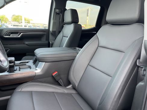 New 2026 GMC Sierra 1500 SLT w/ SLT Premium Plus Package AWD/4WD image 9