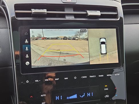 Used 2023 Hyundai Tucson Limited FWD image 18