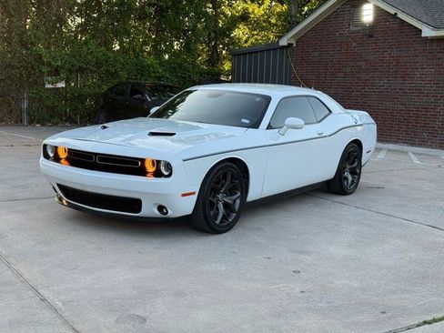 Used 2019 Dodge Challenger GT w/ Cold Weather Group RWD image 1