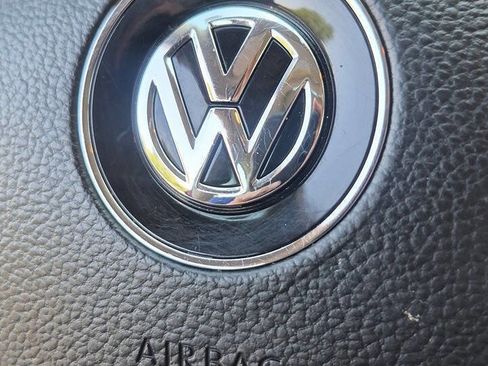 Used 2016 Volkswagen Passat 1.8T SE w/ Lighting Package (P06) FWD image 34