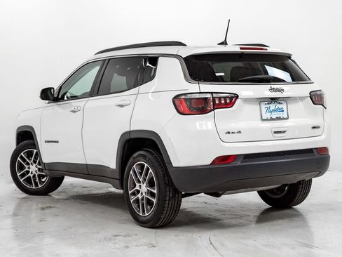 Used 2020 Jeep Compass Latitude w/ Cold Weather Group AWD/4WD image 26