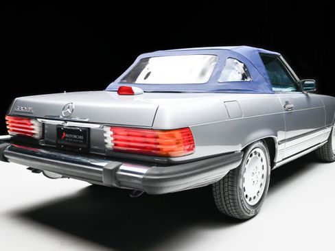 Used 1987 Mercedes-Benz 560 SL image 31