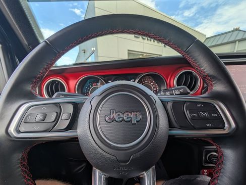 Used 2022 Jeep Wrangler Rubicon image 23