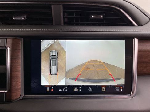 Used 2024 GMC Yukon Denali Ultimate image 25