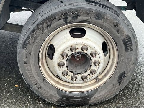 Used 2020 RAM 5500 Tradesman w/ Chrome Appearance Group image 14