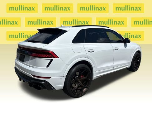 Used 2023 Audi RS Q8 AWD/4WD image 2