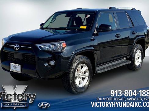 Used 2020 Toyota 4Runner SR5 image 1