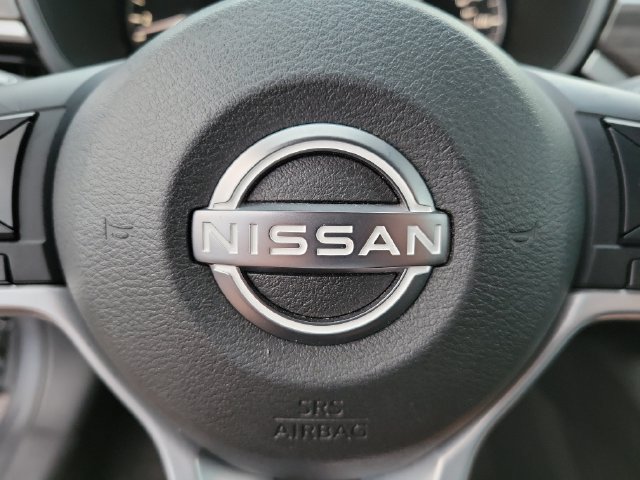 Used 2025 Nissan Altima 2.5 SV FWD image 27