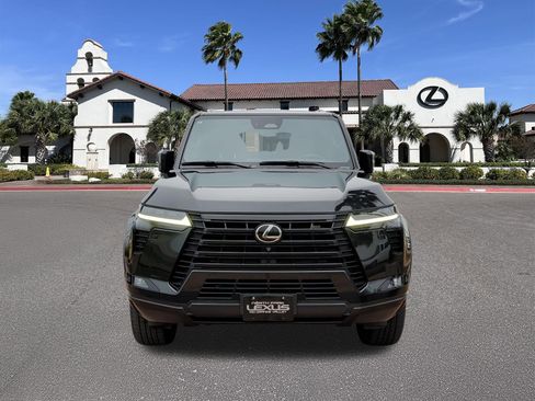 Certified 2024 Lexus GX 550 w/ Accessory Package (Z1) AWD/4WD image 6