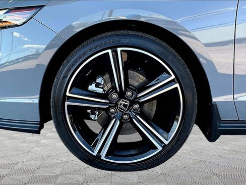 Used 2024 Honda Accord Sport image 33