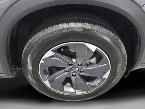 Used 2025 Nissan Rogue SV FWD image 26