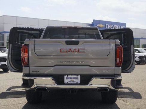 Used 2023 GMC Sierra 1500 SLT w/ SLT Premium Plus Package AWD/4WD image 9