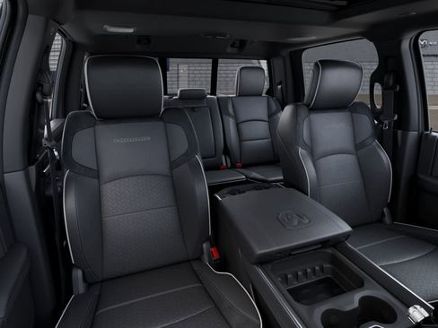 New 2026 RAM 2500 Laramie AWD/4WD image 8