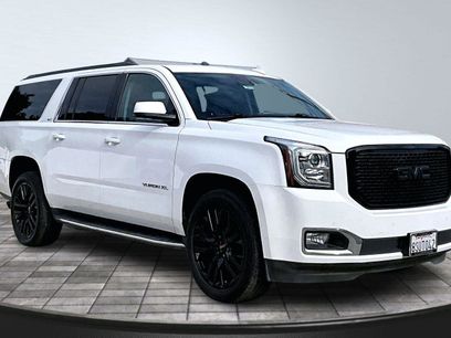 Used 2020 GMC Yukon XL SLT