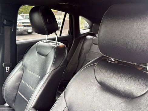 Used 2021 Mercedes-Benz GLA 250 4MATIC image 15
