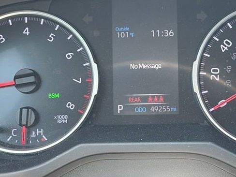 Used 2021 Toyota RAV4 XLE AWD/4WD image 13