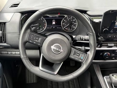 Certified 2025 Nissan Pathfinder SL AWD/4WD image 39