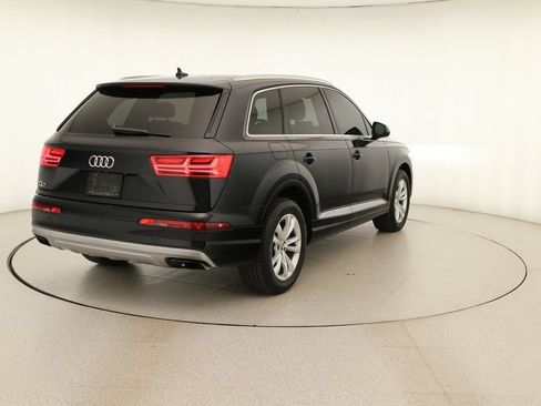 Used 2019 Audi Q7 3.0T Premium Plus w/ Premium Plus Package AWD/4WD image 6