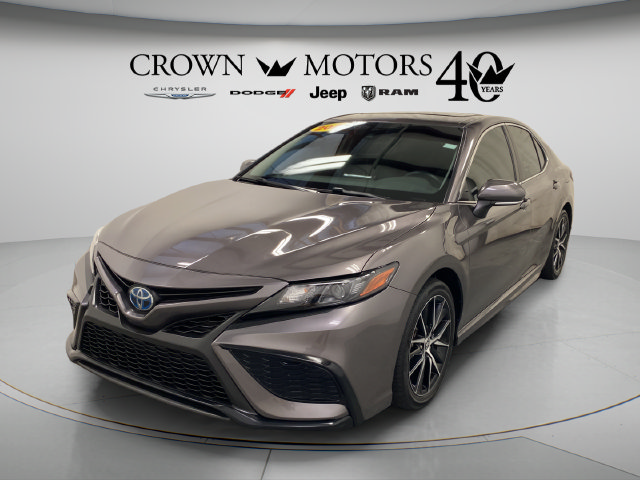 Used 2022 Toyota Camry SE FWD image 11