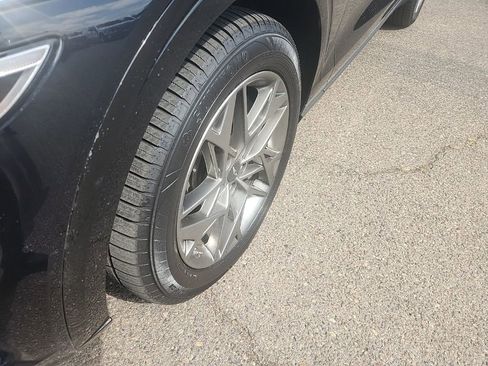 Used 2025 Genesis GV70 2.5T AWD/4WD image 7