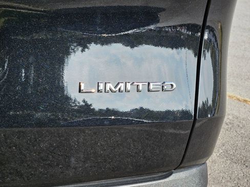 Used 2024 Toyota Grand Highlander Limited image 38