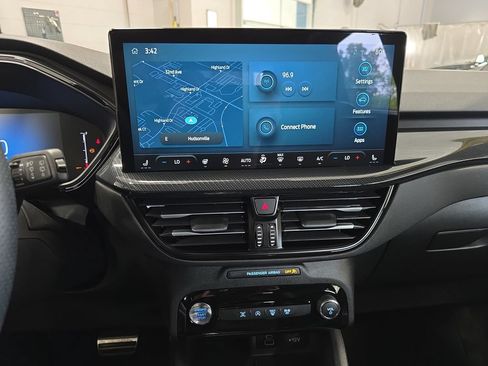 Used 2024 Ford Escape ST-Line w/ Tech Pack #1 AWD/4WD image 22