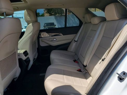 Used 2022 Mercedes-Benz GLE 350 4MATIC image 11