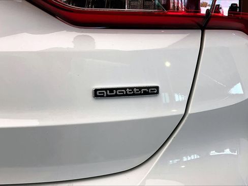 Certified 2024 Audi Q3 2.0T Premium Plus image 13