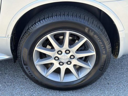 Used 2016 Buick Enclave Leather FWD image 11