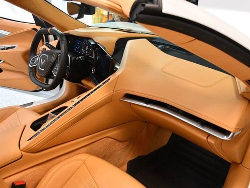 Used 2022 Chevrolet Corvette Stingray Premium Conv w/ Z51 Performance Package RWD image 33