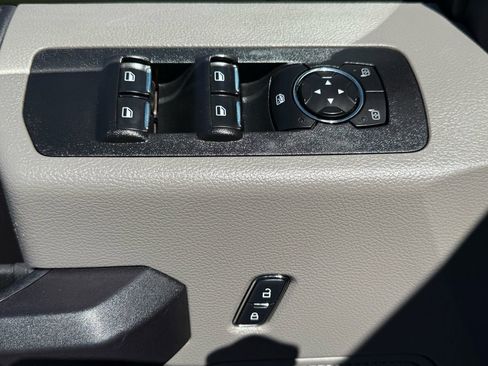 Used 2017 Ford F150 XL w/ XL Power Equipment Group AWD/4WD image 12
